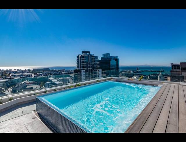 1 BEDROOM APARTMENT FOR SALE IN CAPE TOWN CITY CENTRE